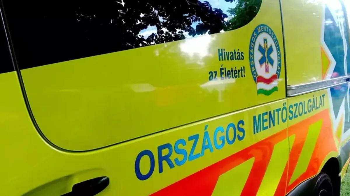 Halálos baleset történt Devecsernél: motoros és kukásautó ütközött