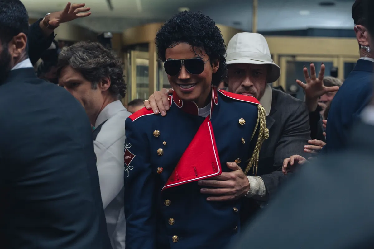 A rossz kritikék ellenére is az év egyik legnagyobb kasszasikere lett a Michael Jackson-film