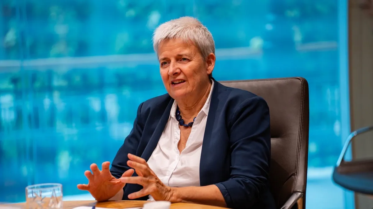Lannert Judit közlése szerint folyamatosan frissül az Oktatási Hivatal tankönyvjegyzéke Fotó: Lannert Judit Facebook-oldala
