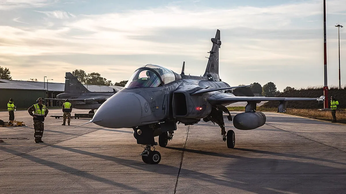 Riasztást kaptak a magyar Gripenek