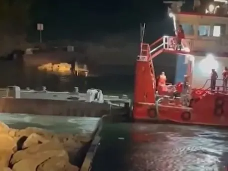Duna, Románia, uszály, elsüllyesztés, vízhiány