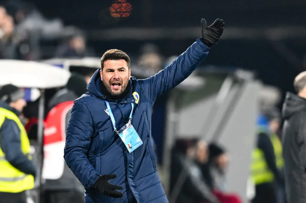 Adrian Mutu reacts during the match between CFR Cluj and Petrolul Ploiesti in the Romanian Superliga at Dr Constantin Radulescu Stadium on February 22, 2025. (Photo by Flaviu Buboi/NurPhoto) (Photo by Flaviu Buboi / NurPhoto via AFP)