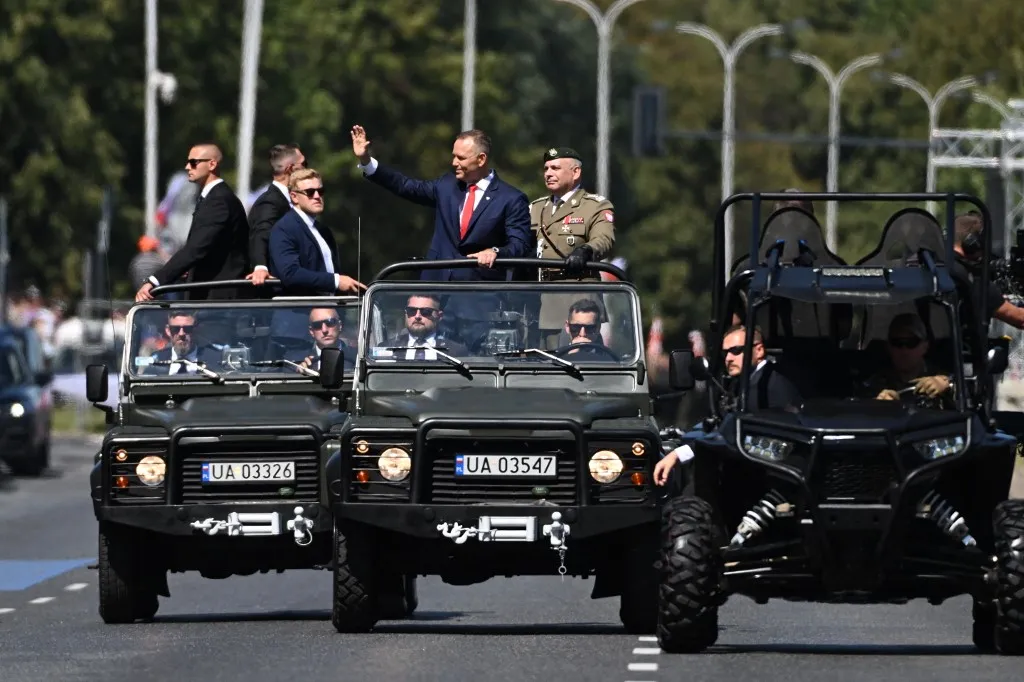 Nawrocki üzent a lengyeleknek: a nemzet biztonsága fontosabb a politikai vitáknál Fotó: ARTUR WIDAK / NurPhoto