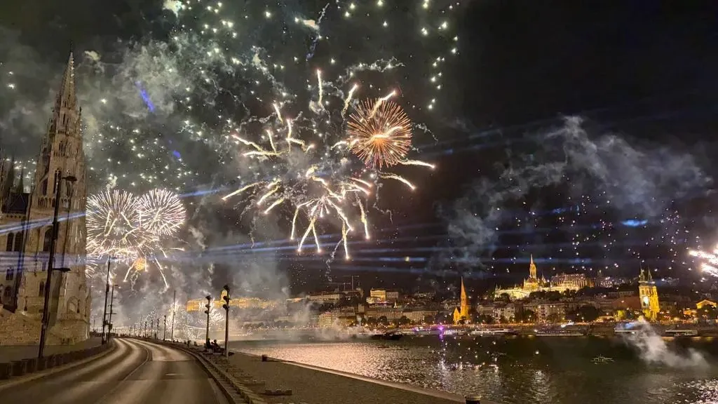 Vizsgálatot rendelt el a Belügyminisztérium az augusztus 20-ai ünnepségsorozat előkészületeinek és közbeszerzési folyamatának körülményeivel kapcsolatban (Fotó: Origo)