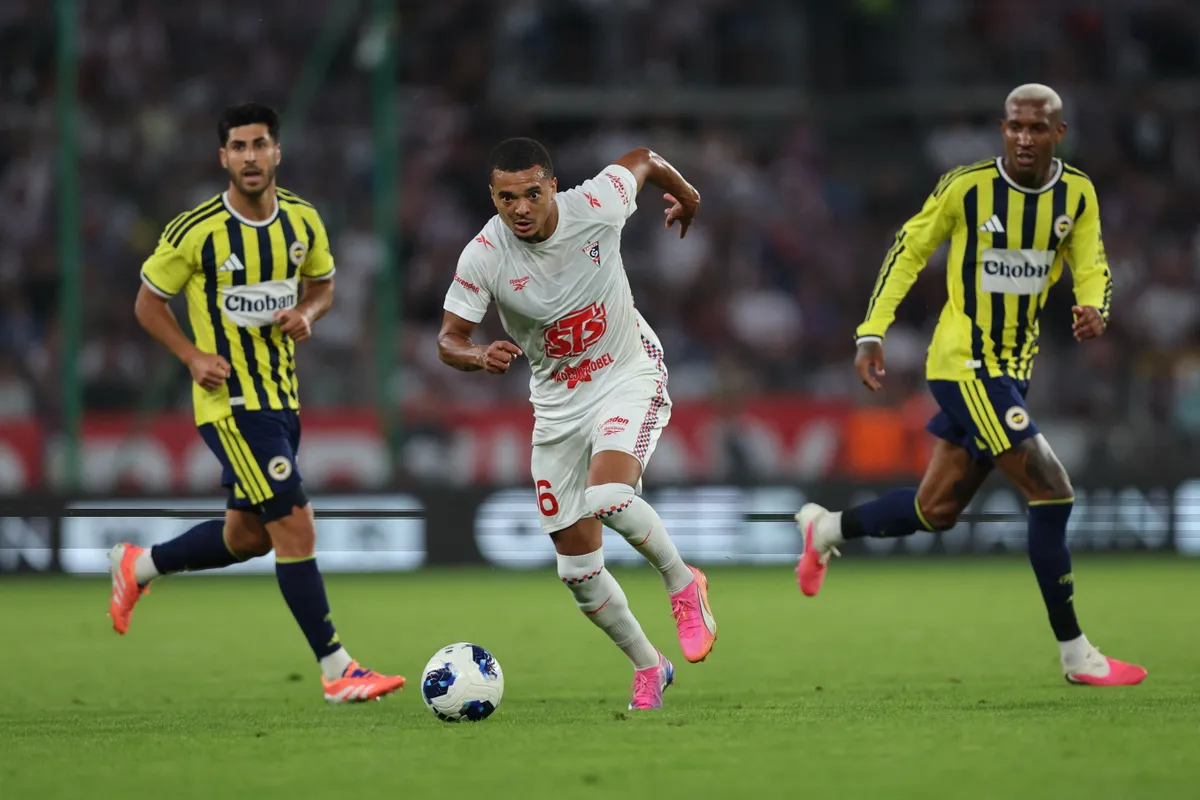 A Fenerbahcénak sem volt könnyű dolga a Górnik Zabrze ellen
