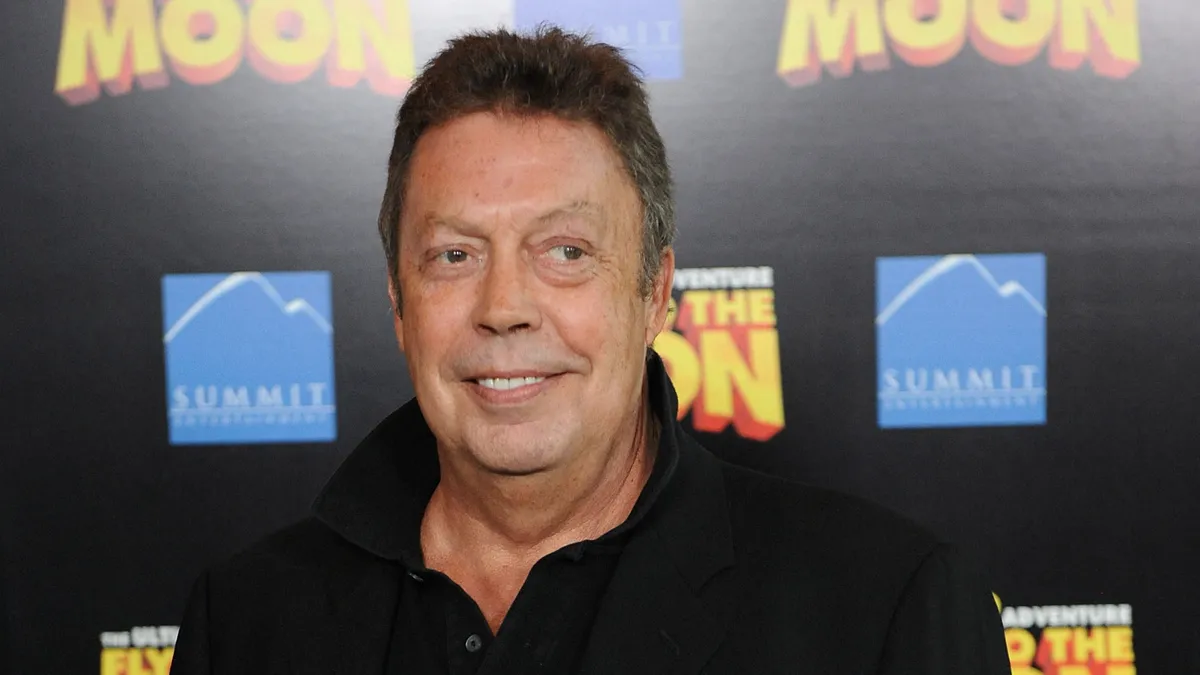 Tim Curry