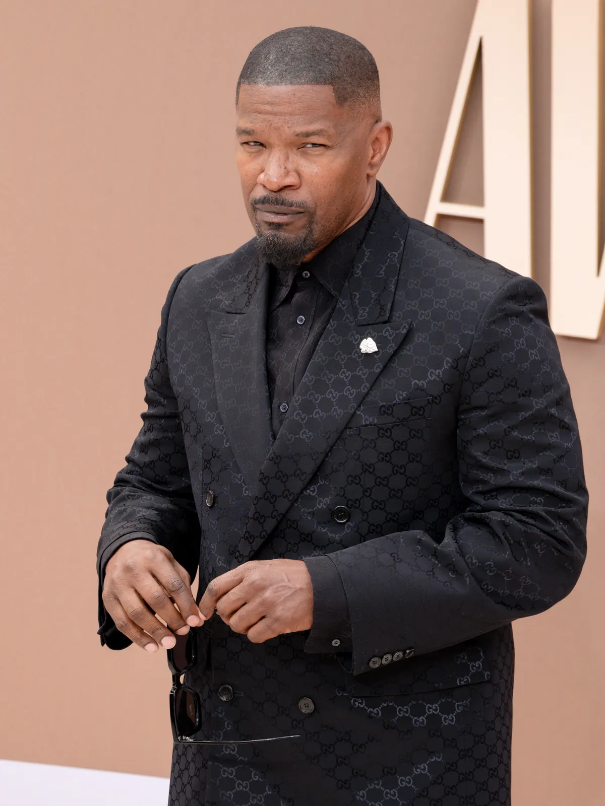 Jamie Foxx sörhasat növesztett.