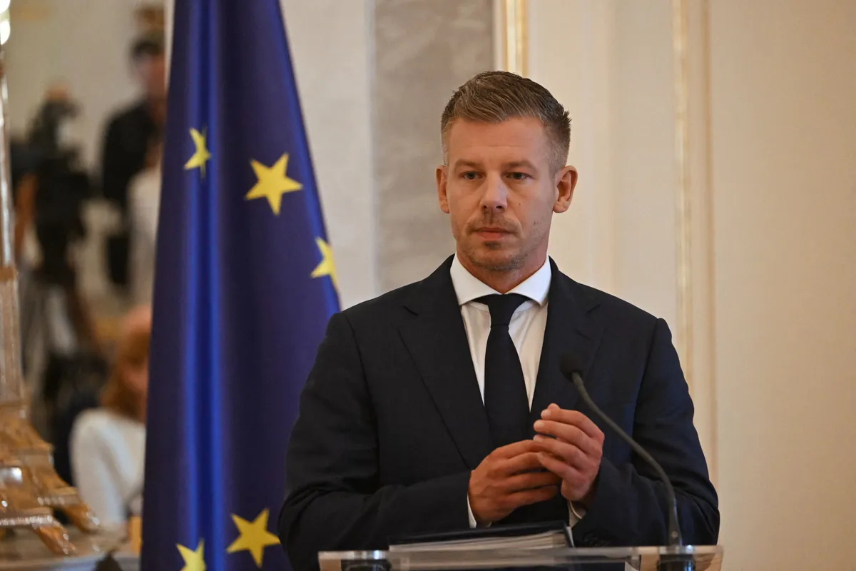 Az uniós pénzek érkezéséről tett bejelentést Magyar Péter Fotó: ATTILA KISBENEDEK / AFP