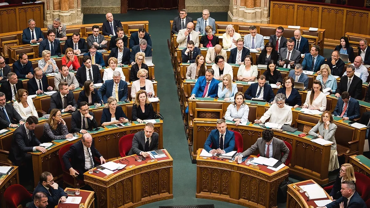 Kétnapos rendkívüli ülést tarthat jövő héten a parlament