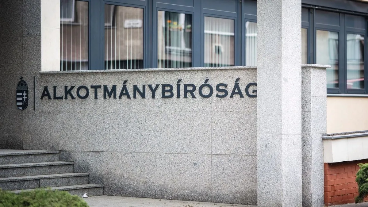 Hétfőn ismét összeül az Alkotmánybíróság (AB): megtárgyalják a Fidesz és a KDNP azon beadványait, amelyek egyebek mellett a legutóbbi Alaptörvény-módosítások megsemmisítésére irányulnak (Fotó: Ladóczki Balázs)