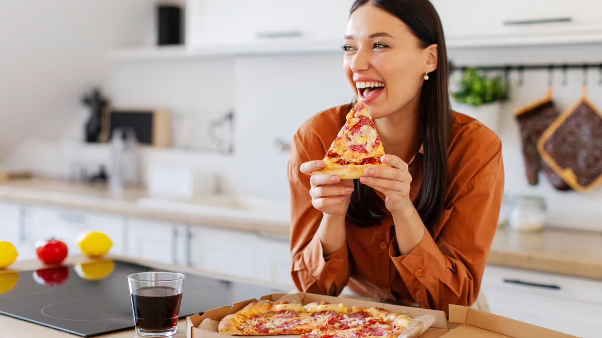 Ha így melegíted újra a pizzát, olyan lesz, mintha most sült volna