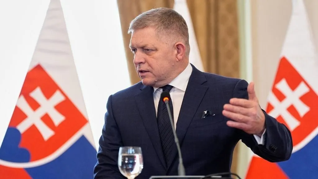 Robert Fico szerint országának nem kell hasonló veszéllyel számolnia (Fotó: AFP)