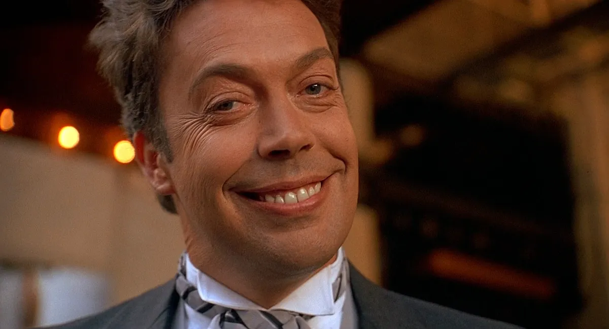 Tim Curry, a Reszkessetek, betörők sztárja