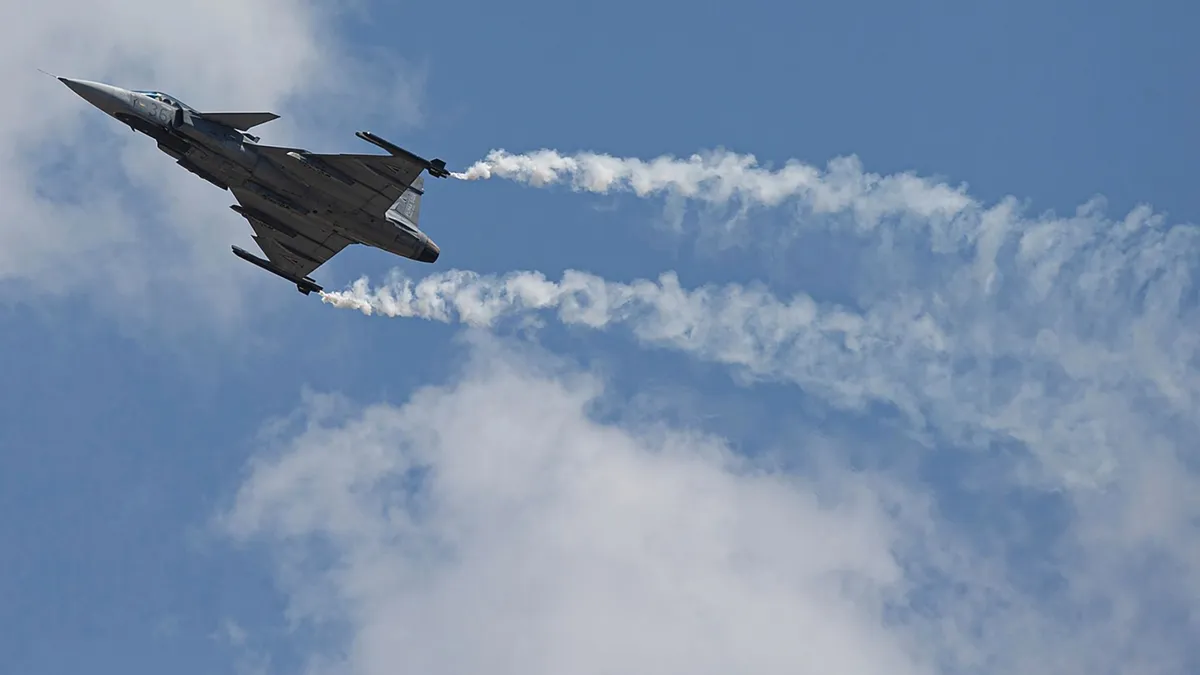 Esett a Saab árfolyama a szolnoki Gripen-baleset után