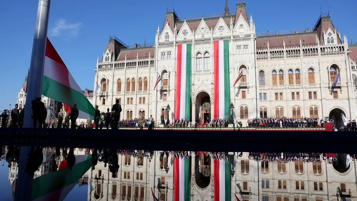 Zászlófelvonás és tisztavatás 2026.08.20. Kossuth tér