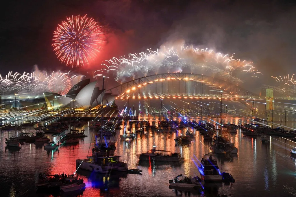 Ausztráliában, Sydney városa is lenyűgöző újévi tűzijátékkal ünnepel. 