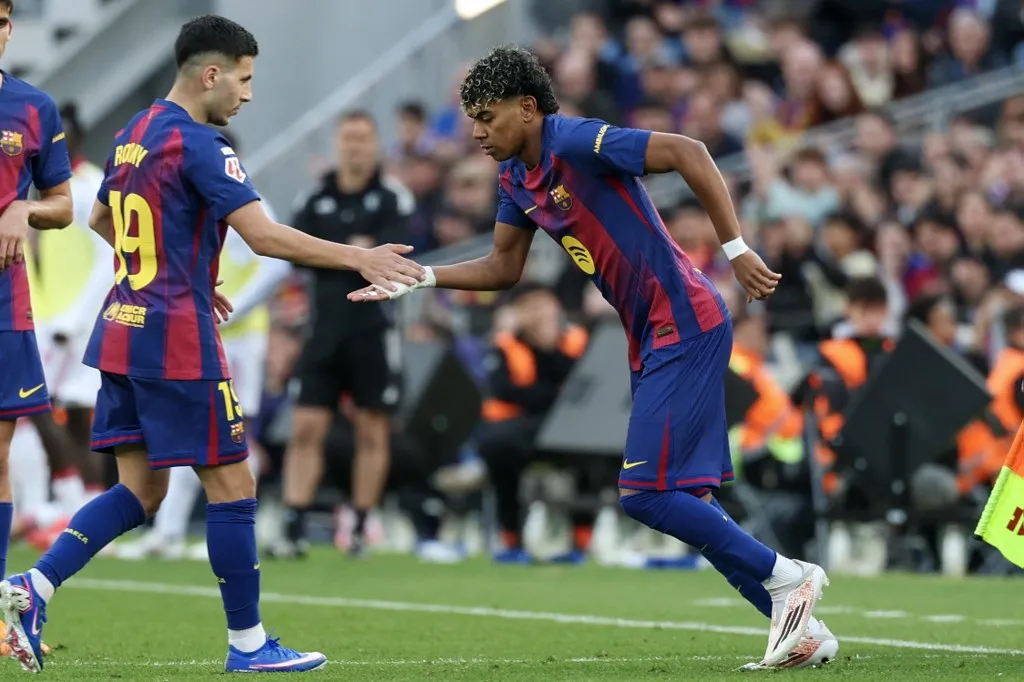 Lamine Yamal (jobbra) már nem csodagyerek Barcelonában