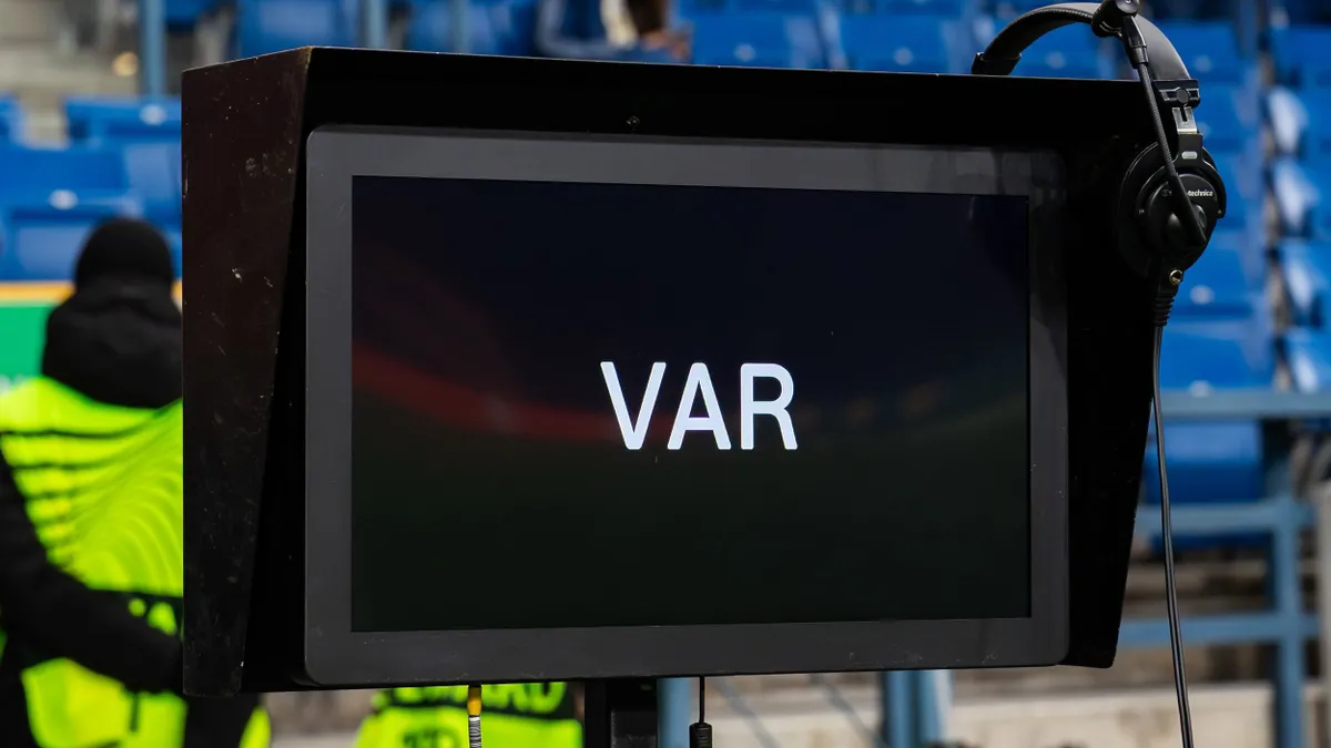 Nagy hiba történt, a videóbíró döntötte el az európai Szuperkupa sorsát