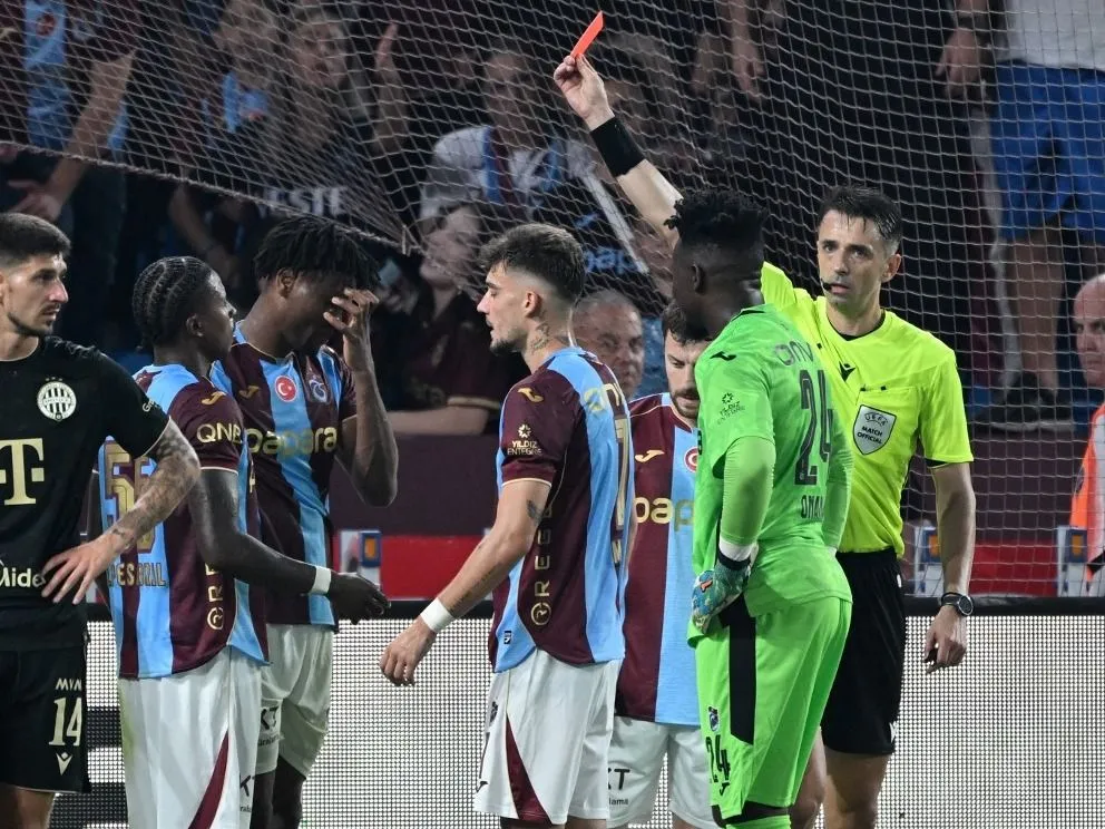 A Trabzonspor-FTC meccs végén villant a piros lap a hazaiak védőjének