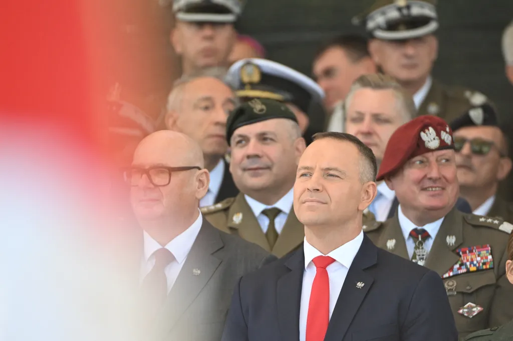 Lengyel Fegyveres erők napja