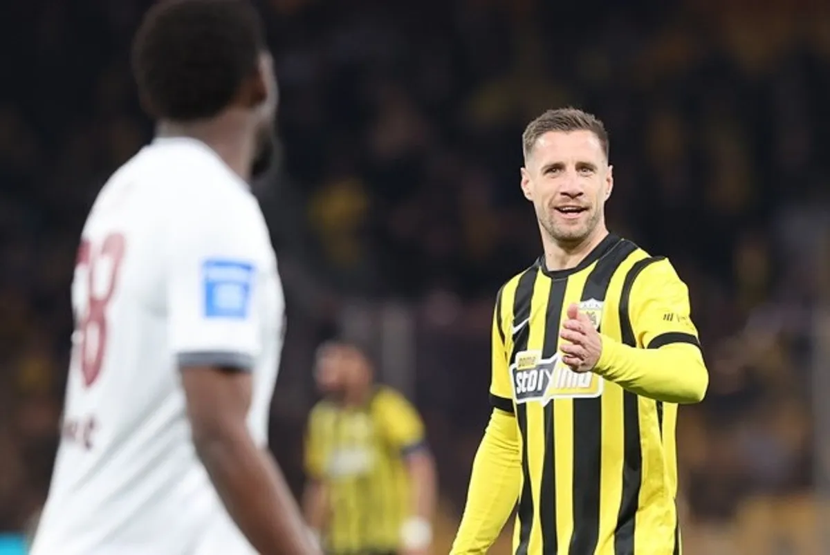 Varga Barnabás csereként lépett pályára az AEK Athén együttesében