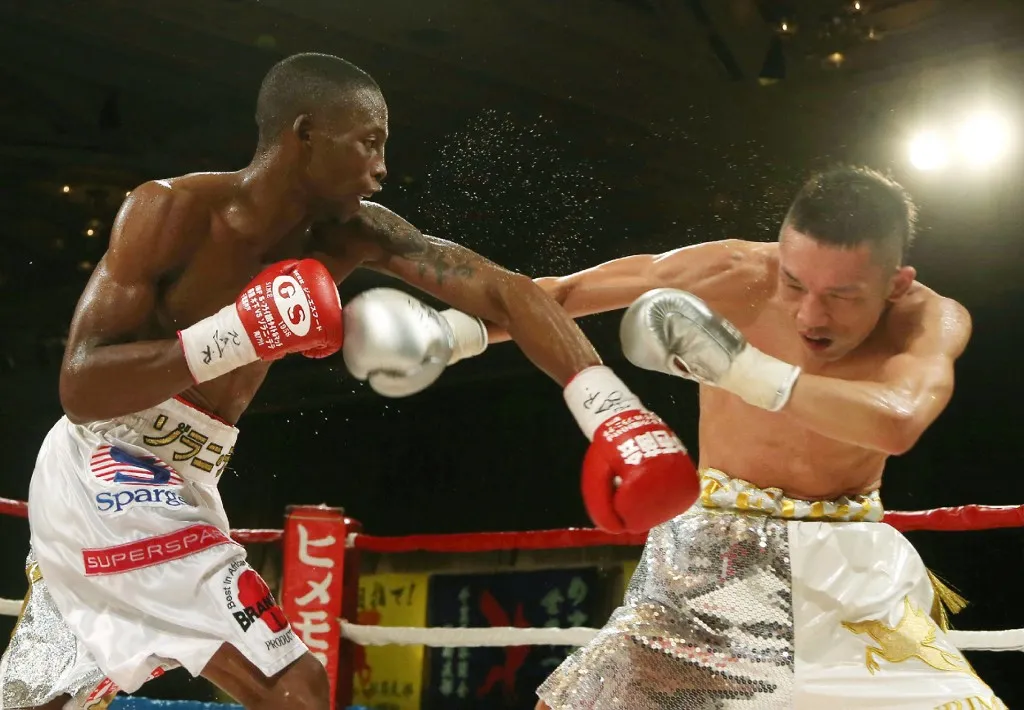 A világbajnok bokszoló Zolani Tetét háza előtt lőtték le Dél-Afrikában. A gyilkosság idején a sportoló már a visszatérésére készült.