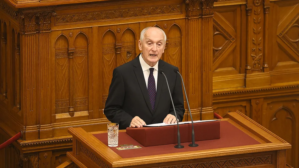 Hivatalba lépett Baka András, már hivatalosan is ő a köztársasági elnök
