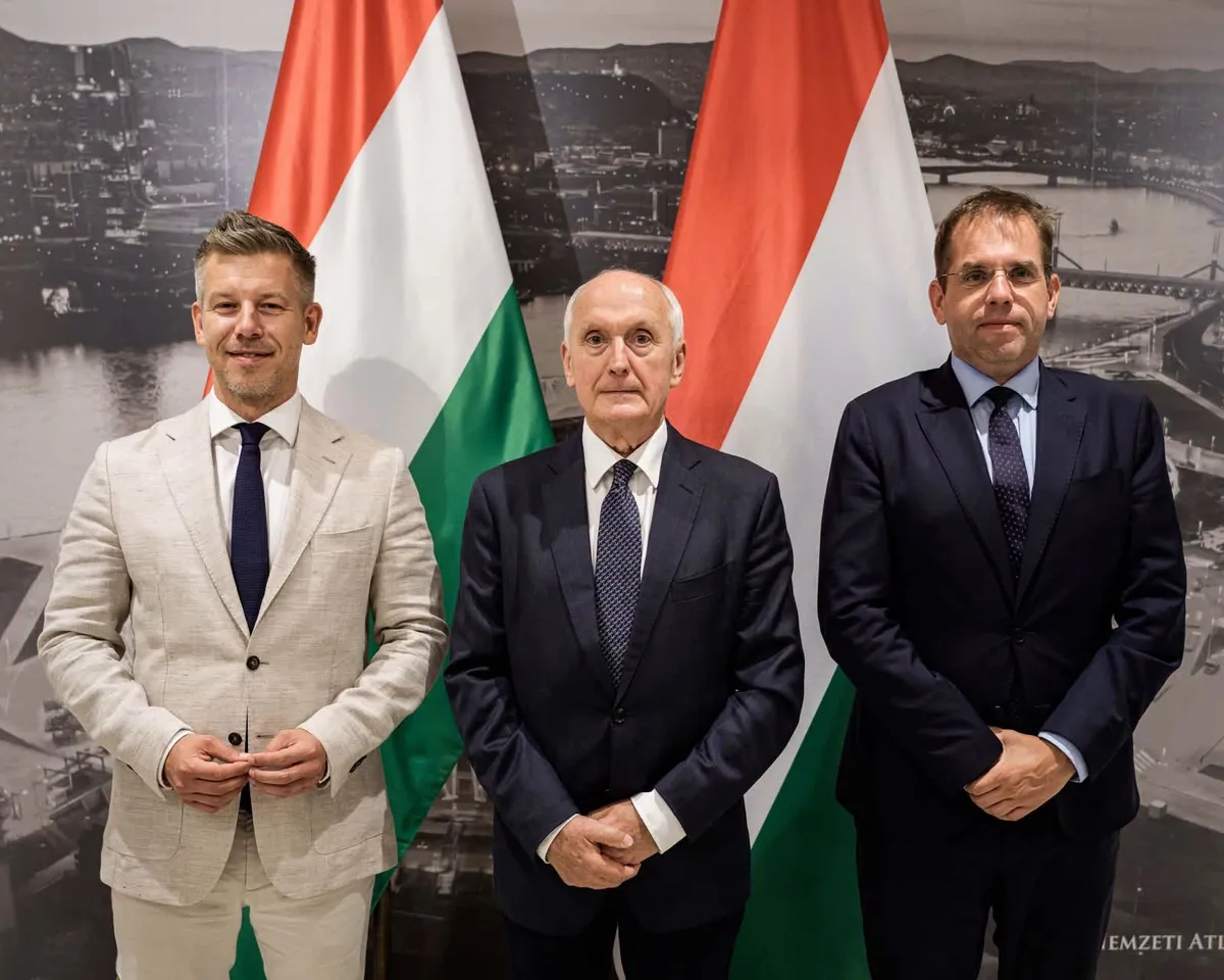 Magyar Péter miniszterelnök és Ruff Bálint Miniszterelnökséget vezető miniszter találkozott Baka Andrással, a  Legfelsőbb Bíróság korábbi elnökével (Forrás: Facebook)