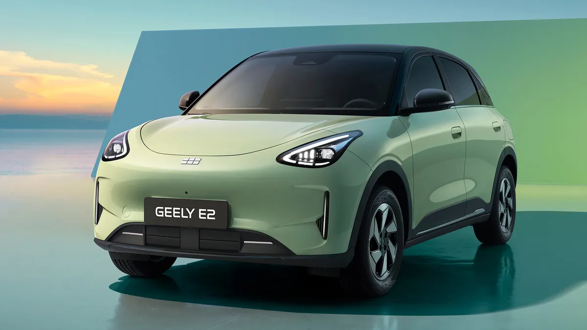 Milliókkal drágábban lehet hasonló tudású elektromos autót vásárolni.