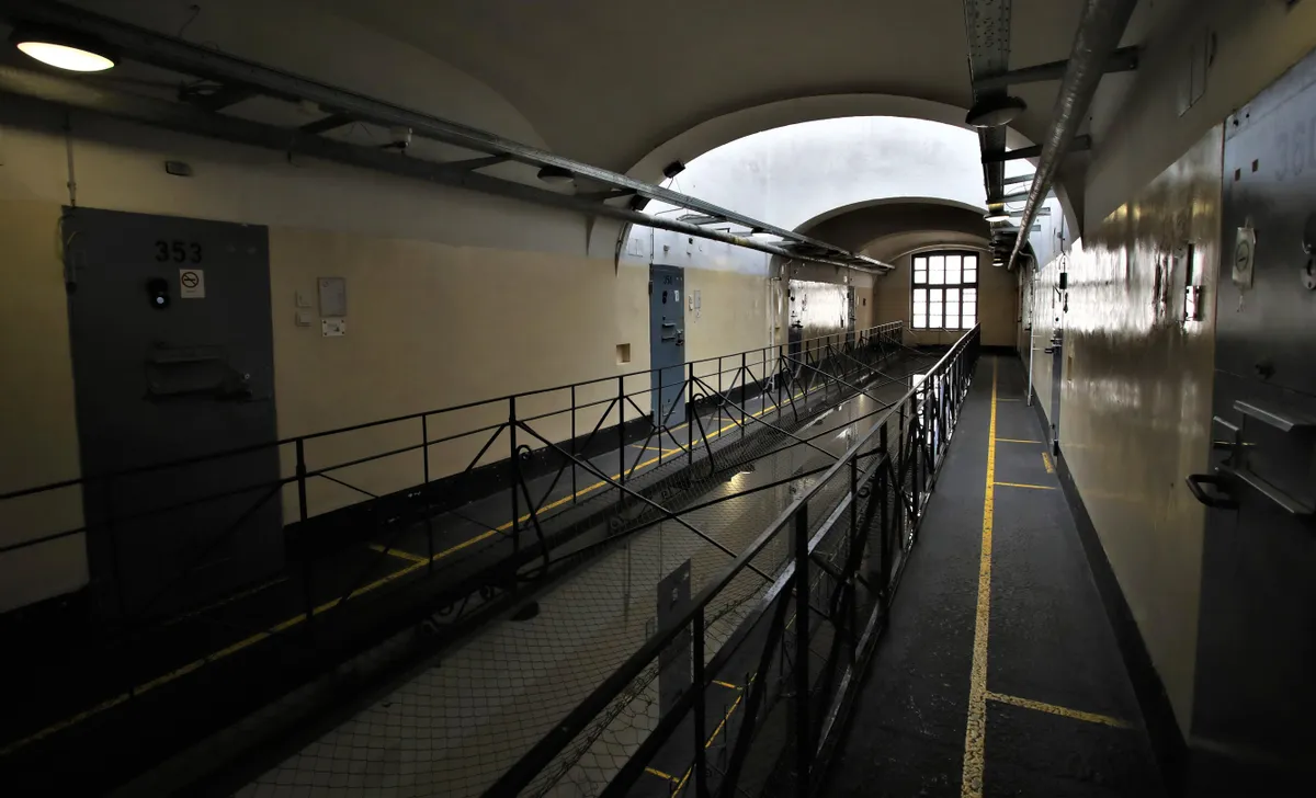 Börtön , tényleges életfogytig tartó szabadságvesztés