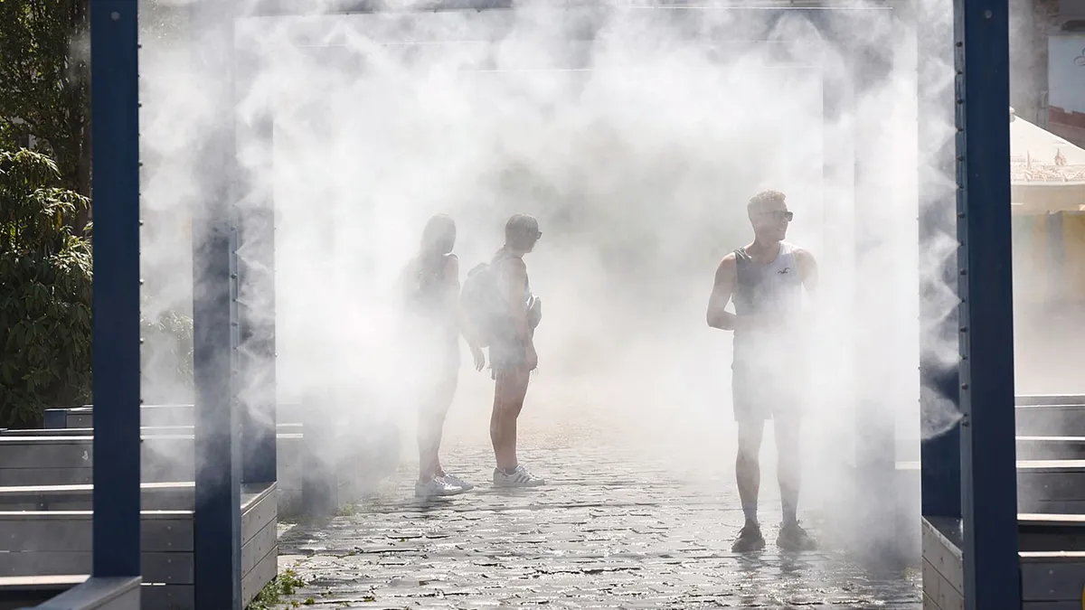 Hőség Budapesten, HőségBudapesten, szökőkút, párakapu, melegrekord
