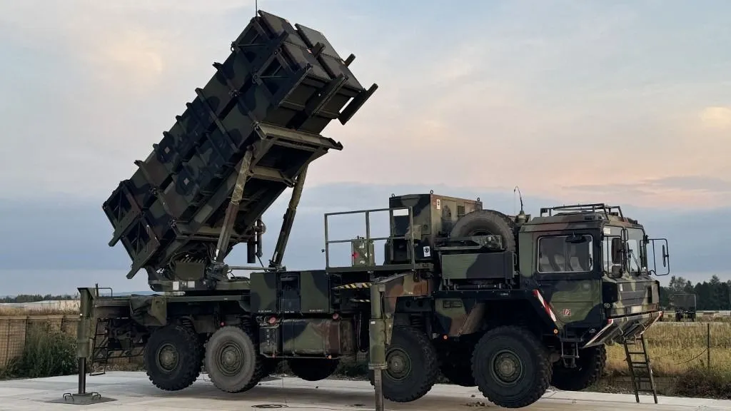 Lengyelország nem kér az atomfegyverekből, hiába nő az orosz fenyegetés