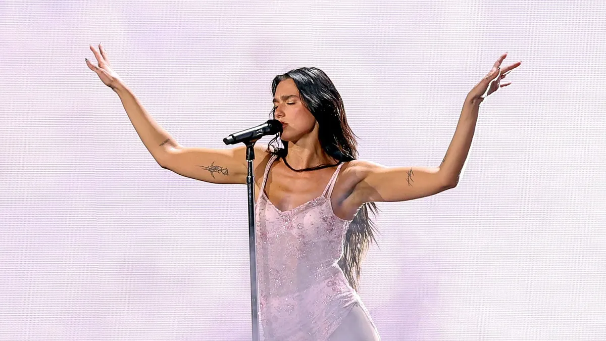 31 éves lett Dua Lipa: a londoni tinilány, akiből világsztár lett
