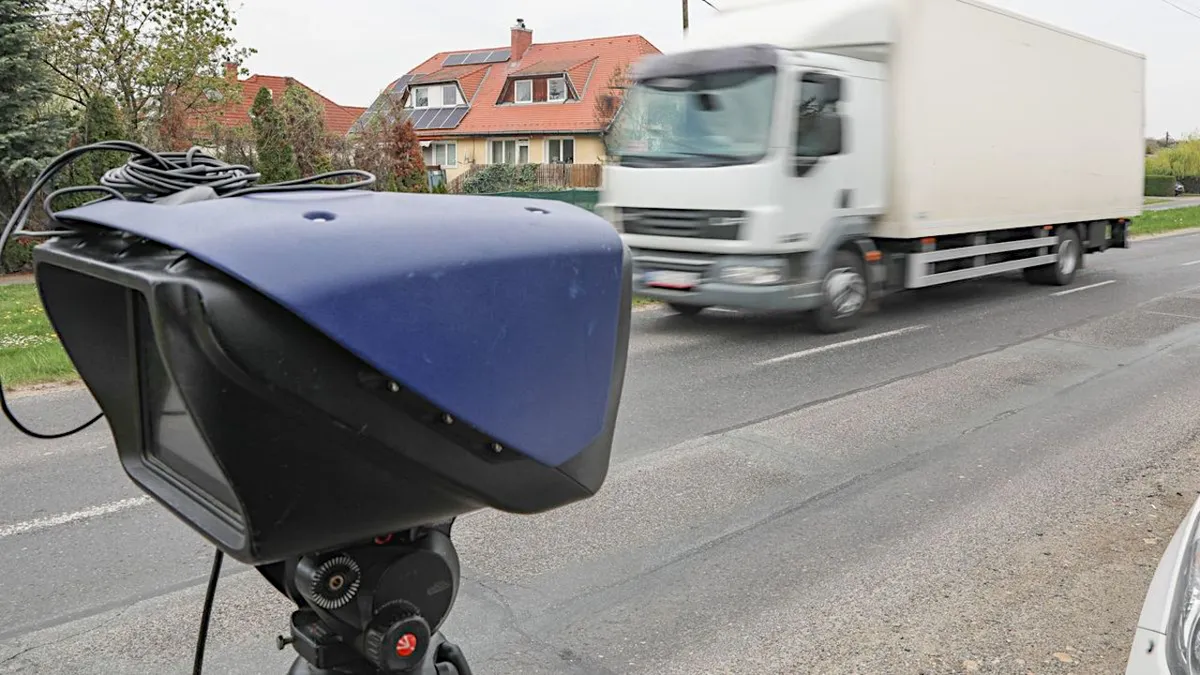 egyelőre maradnak az eddig is megszokott traffipaxok a szlovák utakon.