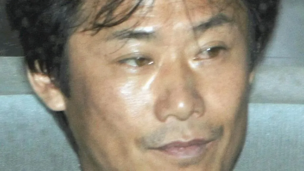 kivégzés File Photo: Sunao TAKAMI, a suspect in a fatal arson attack at a pachinko parlor, enters the Osaka District Public Prosecutors Office in Osaka, Japan, on July 8, 2009. TAKAMI was executed on August 21, 2026, after being convicted of killing five people in the arson attack. ( The Yomiuri Shimbun ) (Photo by Masazumi Nakahara / The Yomiuri Shimbun via AFP)