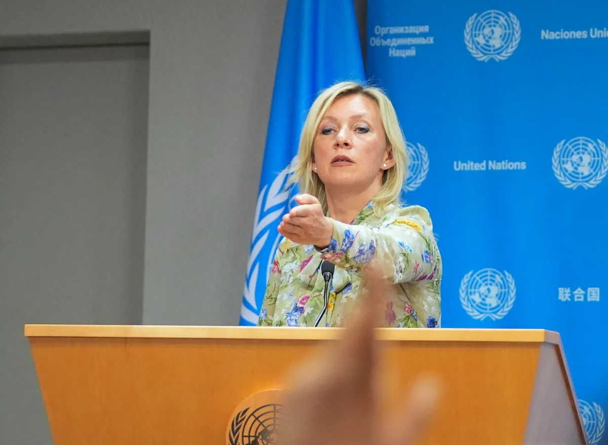 Marija Zaharova fenyegetése és a CIA igazgató moszkvai látogatása együtt baljós képet fest