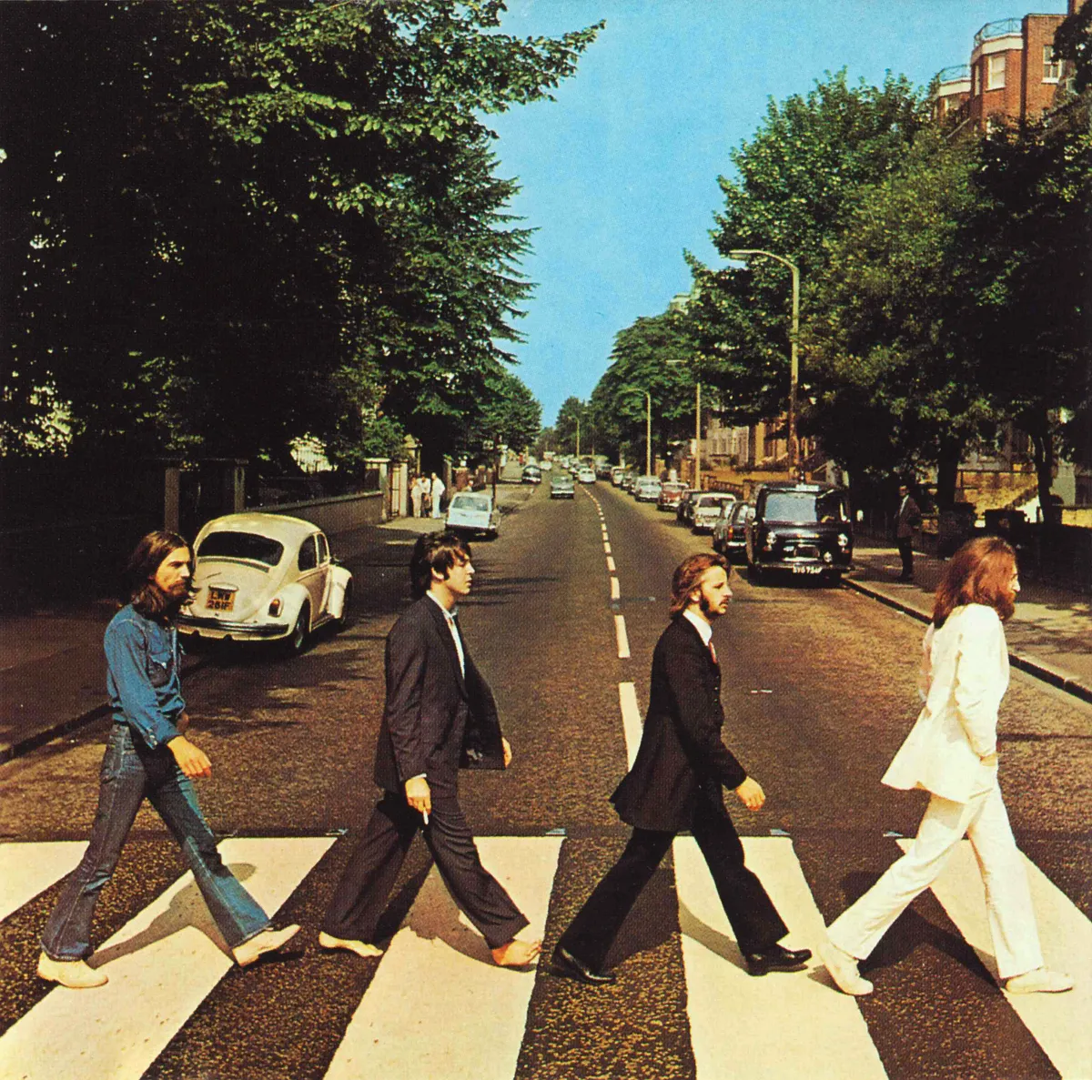1969. augusztus 8-án, nem sokkal 12 óra előtt készült a Beatles Abbey Road albumának legendás fotója