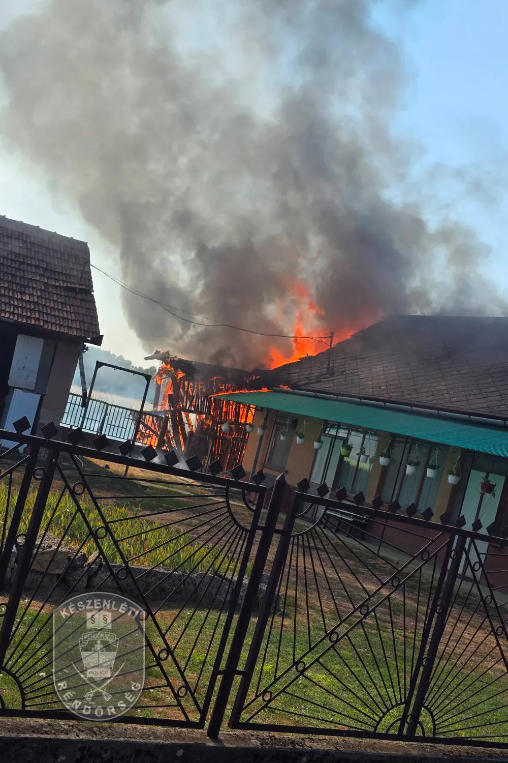 Tiszanagyfalui tűzesetnél segített egy szabadnapos készenléti rendőr