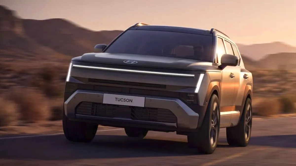 Indirekt fénnyel világít a vízszintes pálca a Hyundai Tucson elején.