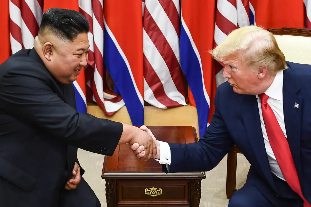 Donald Trump és Kim Dzsongun jó kapcsolatot ápolnak
