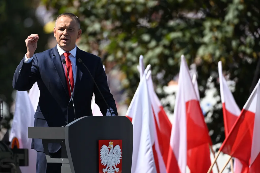 Lengyel Fegyveres erők napja