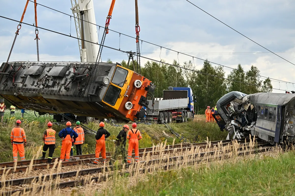 Kisiklott egy InterCity vonat Lengyelországban.