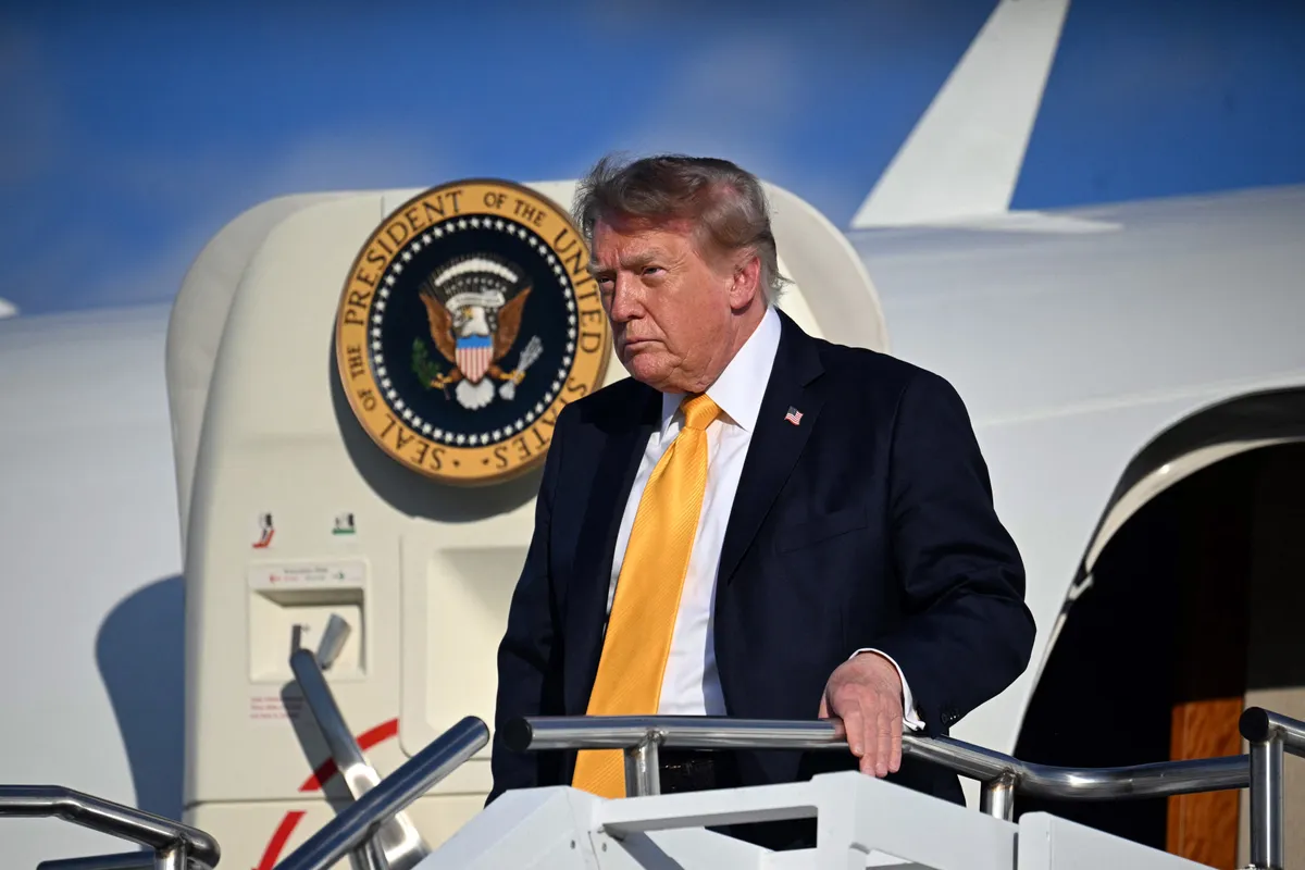 Trump új hajszínt villantott 