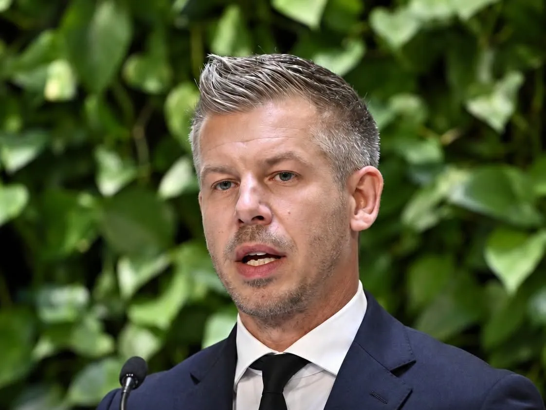 Magyar Péter gyermekvédelmi krízisprogramot jelentett be