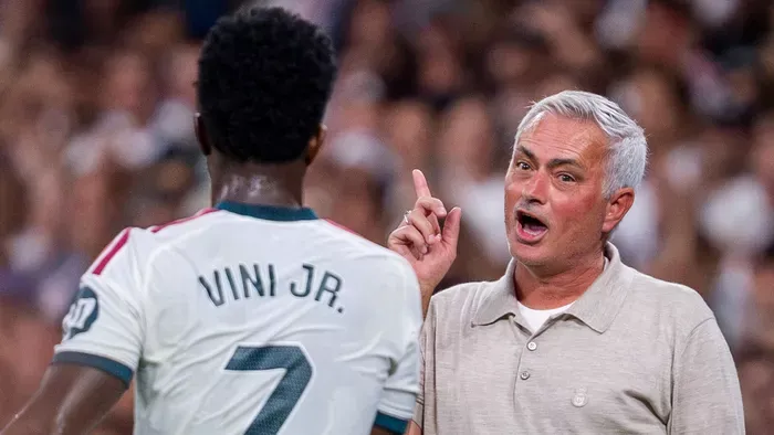 Súlyos következményei lehetnek annak, amit Vinícius csinált Mourinhóval