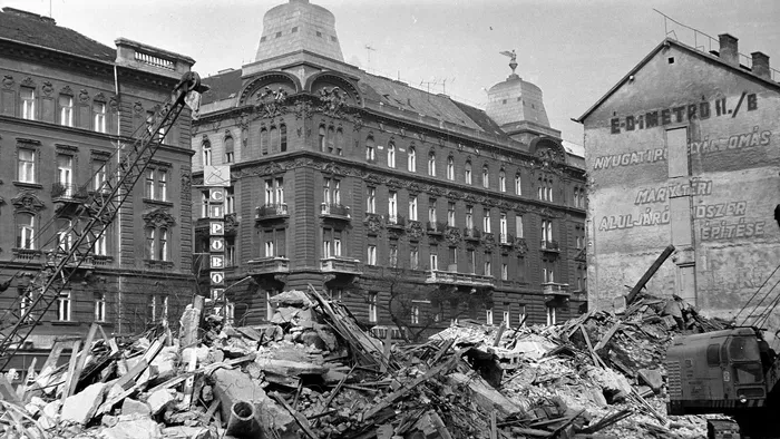 Westend-ház, Nyugati tér, Fortepan