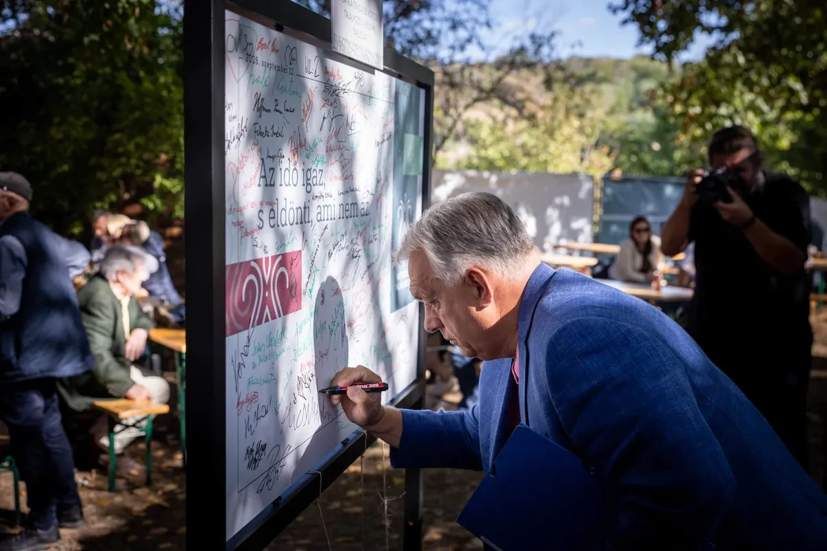 A 25. kötcsei pikniken a főszónok ezúttal is Orbán Viktor volt, akiknek nagy várakozás előzte meg beszédét (Forrás: Facebook)