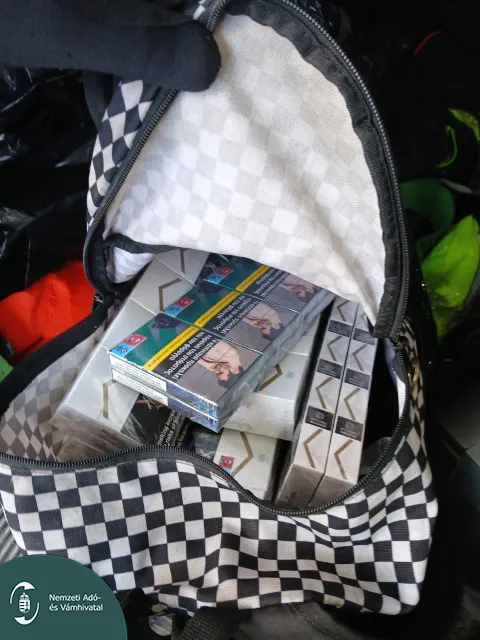illegális cigaretták Az illegális cigaretta felkutatásában Bingo, a NAV szolgálati kutyája segítet