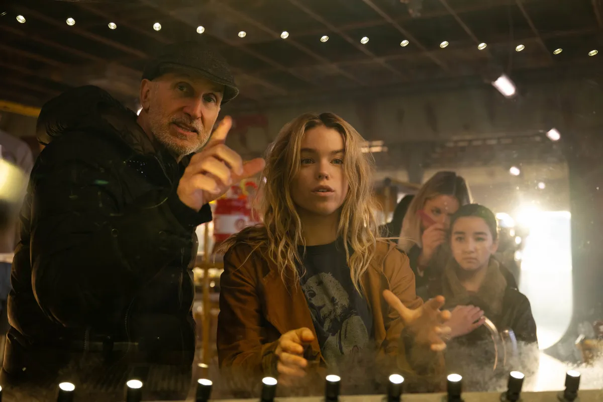 Craig Gillespie és Milly Alcock, a Supergirl húzónevei.