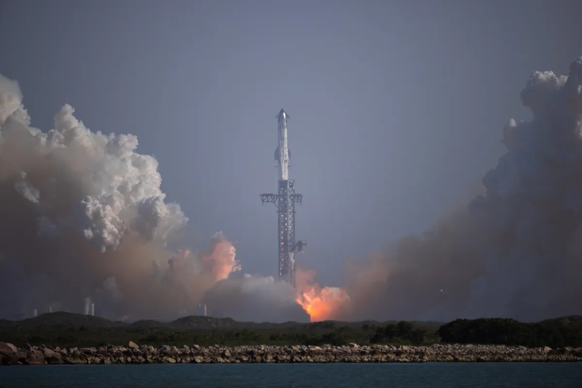 A Starship óriásrakéta felbocsátása egy júliusi teszt során